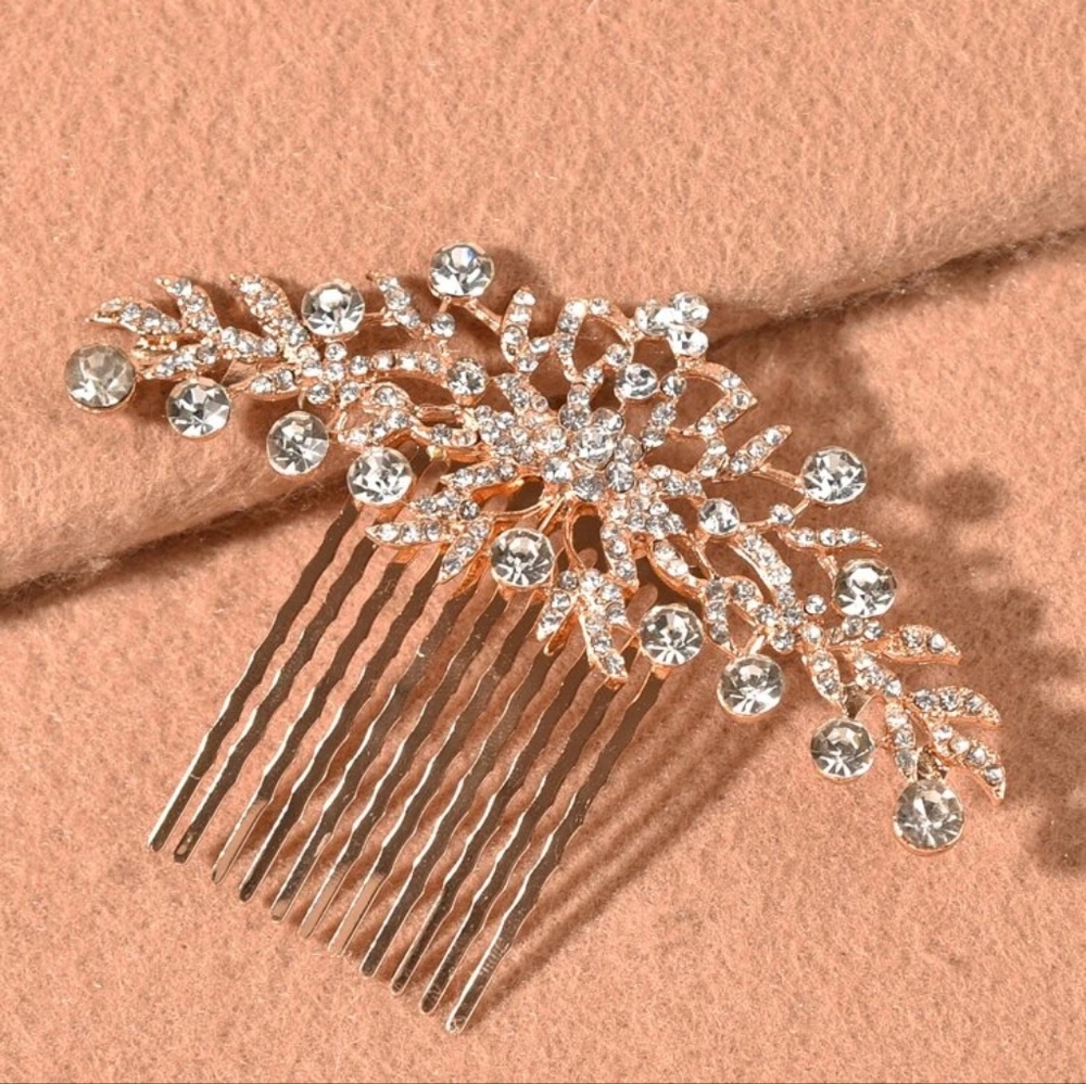 Stunning Bridal/ Prom Hair Piece